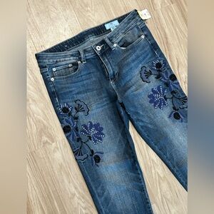 CeCe by Cynthia Steffe Floral Embroidered Skinny Jeans 23/6
